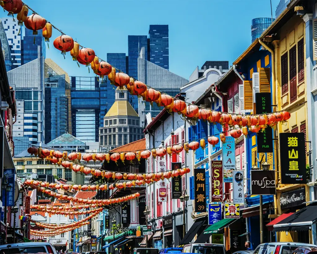 Streets of Chinatown in Singapore lined with colourful shophouses and cultural landmarks, inviting visitors to explore the district’s rich heritage, temples, and historic sites.